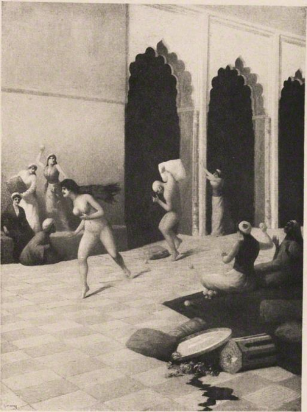 Schwarze und weiße Zeichnung einer Gruppe von Menschen in einem Raum mit einer Wand und Säulen im Hintergrund, betitelt "Der Tanz der Nymphen" von Gustav Klimt.