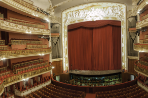 Stadttheater präsentiert "Dunkle Kräfte" in der Pina-Bausch-Halle