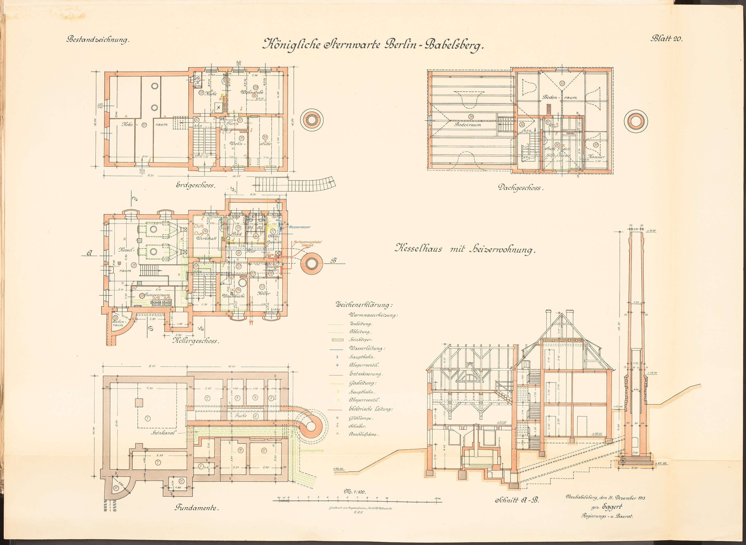 Altes Buch mit einem detaillierten architektonischen Plan der Königliche Hermwerk Berlin-Baklberg, einschließlich Text und Zeichnungen des Gebäudelayouts.