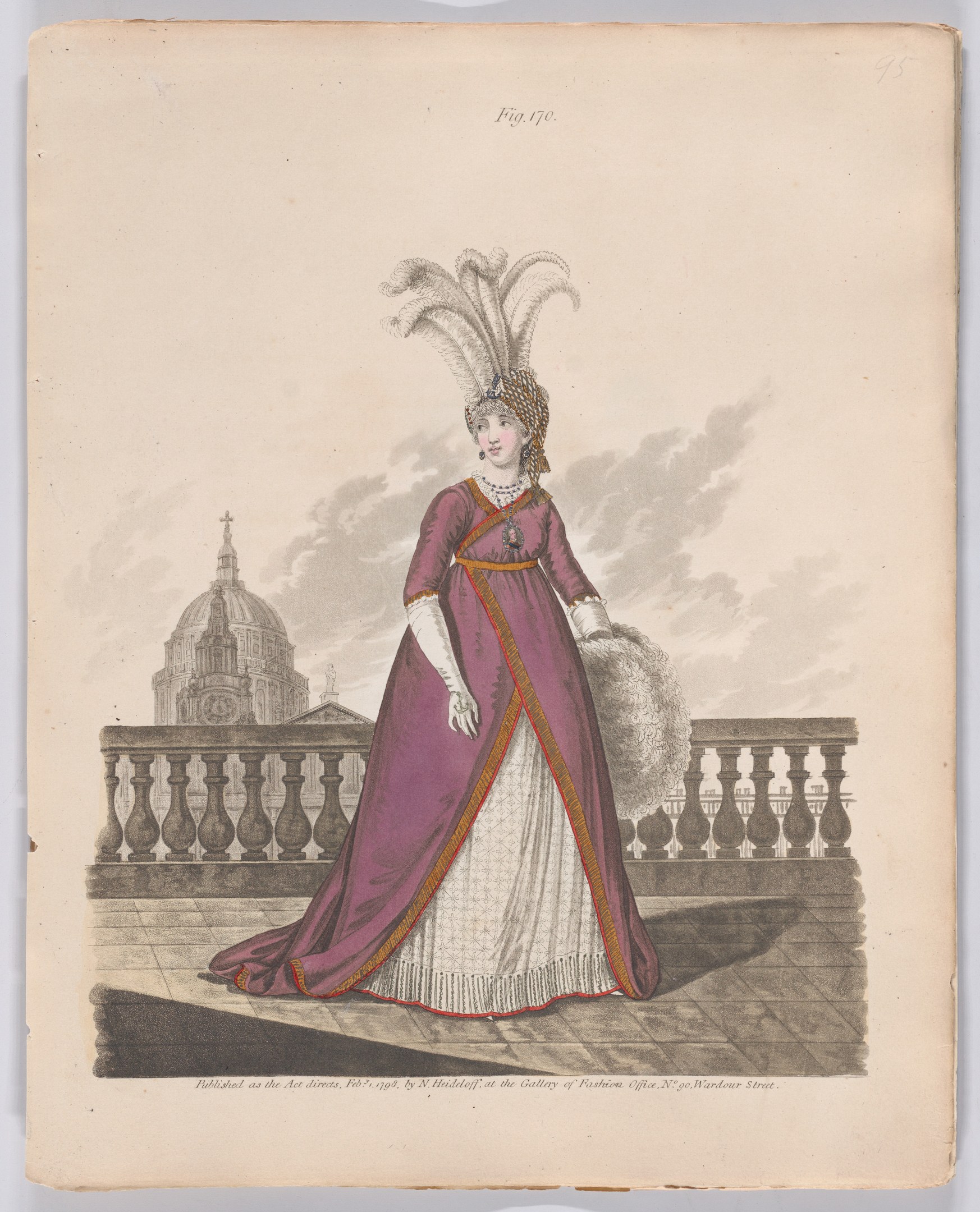 Frau in einem violetten und weißen Kleid mit einer Federhaube, die an einem Geländer steht, mit einem Gebäude und Wolken im Hintergrund, beschriftet mit "Mode von New York, New York Street, 1790."