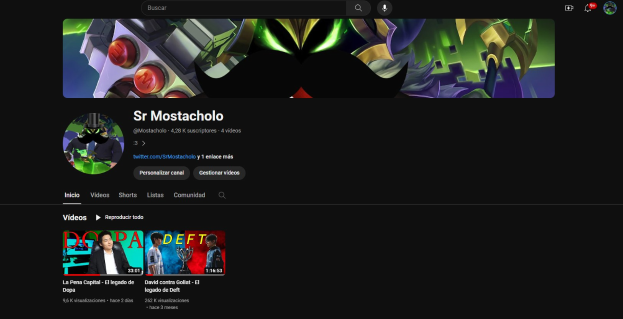 Screenshot einer Website mit schwarzem Hintergrund und animierten Bildern und Text, betitelt "Wie lade ich YouTube-Videos herunter", das auf einen YouTube-Videostreaming-Dienst hinweist.