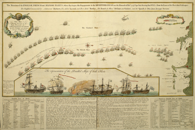 Eine Karte der britischen und spanischen Flotten im Mittelmeer auf einem Papier mit Textdetails und mehreren Schiffen im Hintergrund.