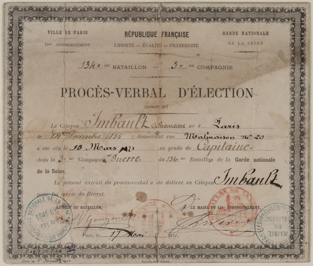 Altes Dokument mit zwei Stempeln, das wie eine Wahlurne aussieht.